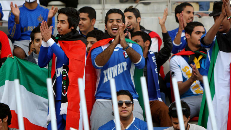 خليجي 22.. منتخب عُمان يسحق الكويت بخماسية والإمارات تقصي العراق بهدفين خليجي 22.. منتخب عُمان يسحق الكويت بخماسية والإمارات تقصي العراق بهدفين