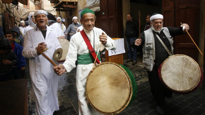 لقطات من احتفال المسلمين بذكرى المولد النبوي لقطات من احتفال المسلمين بذكرى المولد النبوي