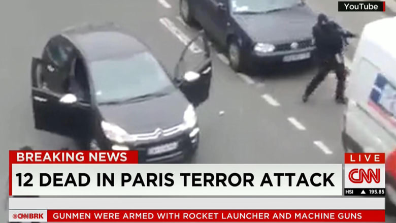 مقتل 12 غالبيتهم صحفيون في هجوم إرهابي بأسلحة آلية وقاذفات صواريخ على مجلة شارلي إيبدو وسط باريس Cnn Arabic