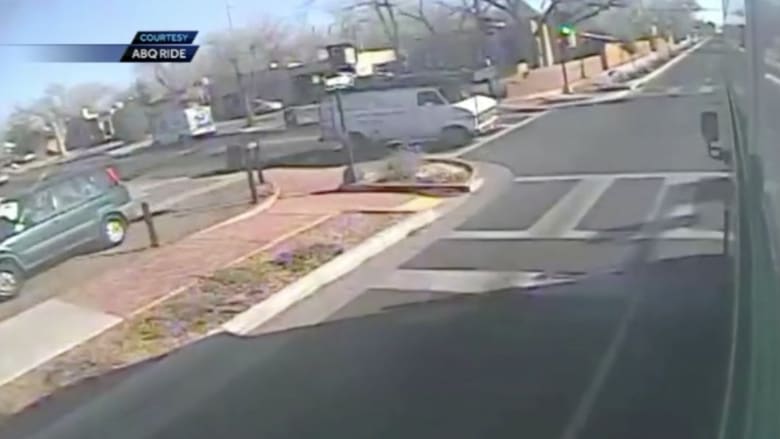 هكذا تتعرض لحادث سير وأنت تجلس في بيتك!