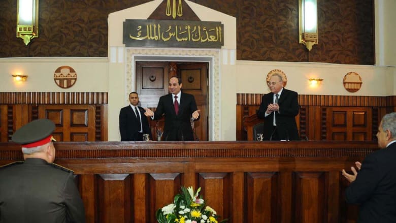 بالصور.. السيسي باحتفال عيد القضاء المصري بالصور.. السيسي باحتفال عيد القضاء المصري