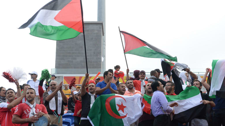 المنتخب الفلسطيني يخوض أول مباراة له في تاريخ نهائيات أمم آسيا المنتخب الفلسطيني يخوض أول مباراة له في تاريخ نهائيات أمم آسيا
