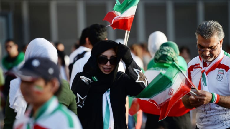 إيران تتأهل للدور الثاني من نهائيات أمم آسيا وتطيح بقطر خارج المسابقة إيران تتأهل للدور الثاني من نهائيات أمم آسيا وتطيح بقطر خارج المسابقة