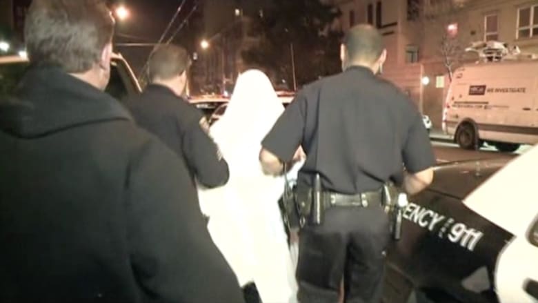 اعتقال مشتبه فيه بقتل شخص وتقطيعه ووضعه في حقيبة وإلقائه بالنفايات