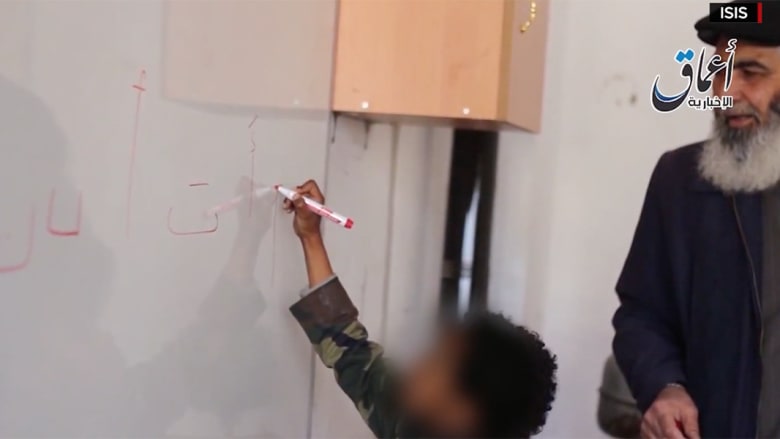 ​مدرسة ابتدائية لداعش لإنشاء جيل جديد من الجهاديين الأطفال