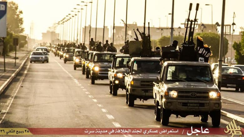 بالصور.. داعش بعرض عسكري في سرت بعد عرض المنوفية بليبيا بالصور.. داعش بعرض عسكري في سرت بعد عرض المنوفية بليبيا