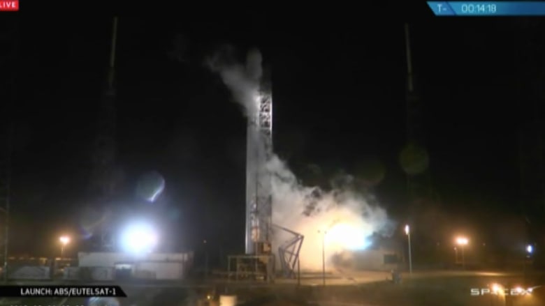 بالفيديو.. لحظة اطلاق سبيس إكس لصاروخ يحمل قمرين صناعيين