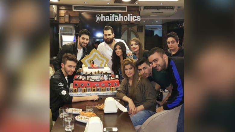 محبو هيفاء احتفلوا بعيد ميلادها محبو هيفاء احتفلوا بعيد ميلادها