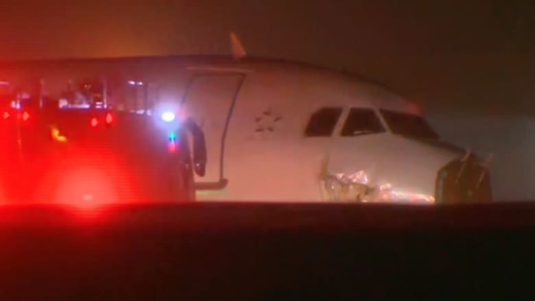 بالفيديو: طائرة كندية تخرج عن المدرج أثناء الهبوط وإصابات بين الركاب