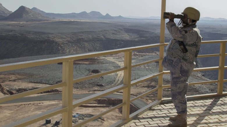 بالصور.. رباط القوات السعودية بجبال نجران على الحدود مع اليمن بالصور.. رباط القوات السعودية بجبال نجران على الحدود مع اليمن