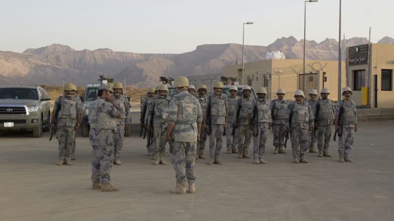 بالصور.. رباط القوات السعودية بجبال نجران على الحدود مع اليمن بالصور.. رباط القوات السعودية بجبال نجران على الحدود مع اليمن