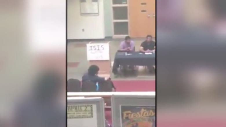 بالفيديو.. جامعة نيومكسيكو .. "داعش" يشق صف الطلبة بشأن ندوة للحوار 