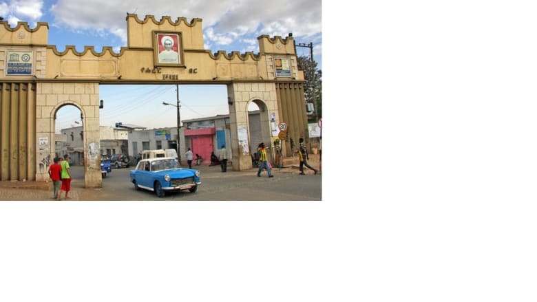 بوابة بالمدينة بوابة بالمدينة