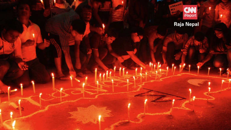 شاهد.. وقفة تضامن في الهند مع ضحايا زلزال نيبال