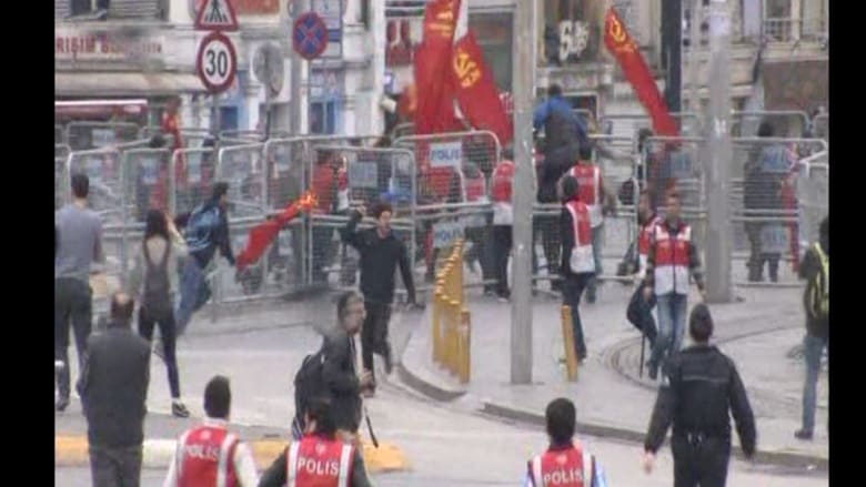 بالفيديو.. مظاهرات في تركيا بمناسبة عيد العمال