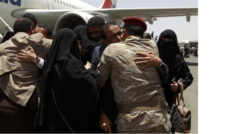 عودة الحياة إلى مطار صنعاء عودة الحياة إلى مطار صنعاء