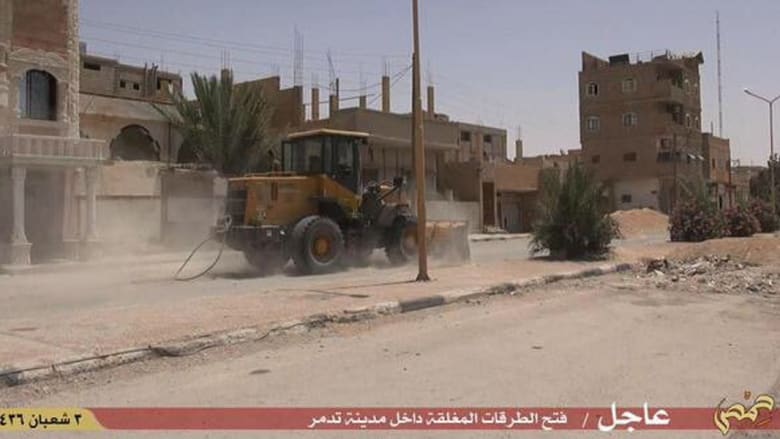 بالصور.. داعش ينشر لقطات بعد دخوله مدينة تدمر بسوريا بالصور.. داعش ينشر لقطات بعد دخوله مدينة تدمر بسوريا
