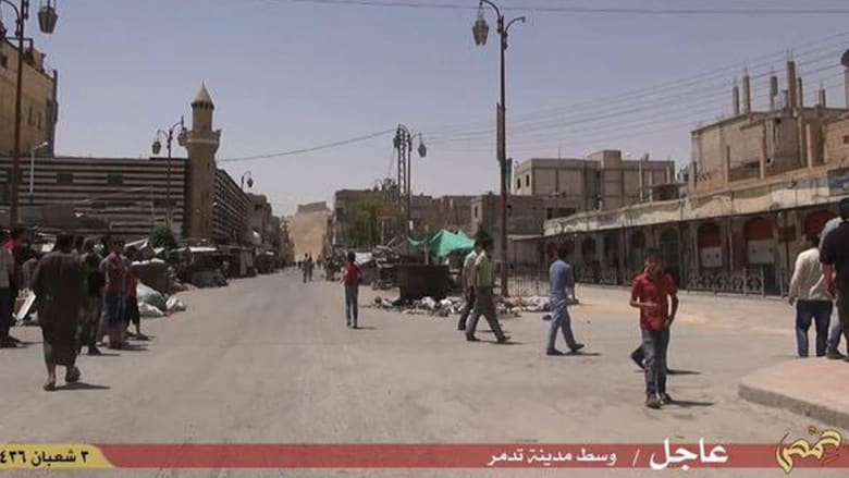 بالصور.. داعش ينشر لقطات بعد دخوله مدينة تدمر بسوريا بالصور.. داعش ينشر لقطات بعد دخوله مدينة تدمر بسوريا