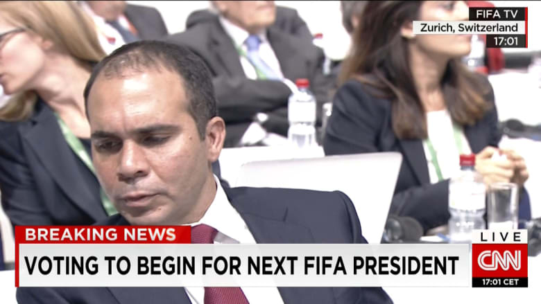 بالصور.. أجواء انتخابات رئاسة الاتحاد الدولي لكرة القدم في زيورخ بالصور.. أجواء انتخابات رئاسة الاتحاد الدولي لكرة القدم في زيورخ