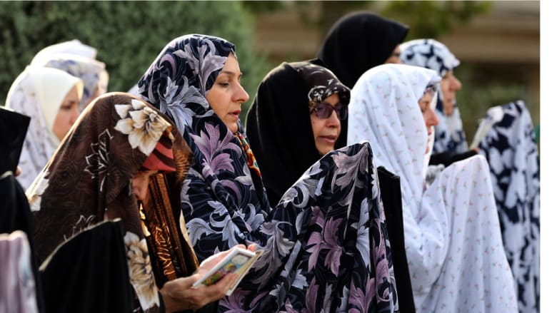 صلاة العيد في إيران حيث أعلن السبت أول أيام عيد الفطر 18 يوليو/ تموز 2015 صلاة العيد في إيران حيث أعلن السبت أول أيام عيد الفطر 18 يوليو/ تموز 2015