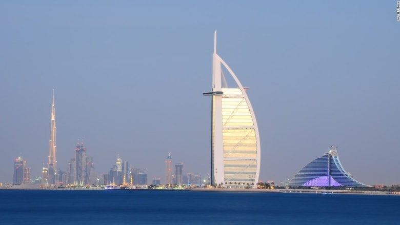 دبي. دبي.