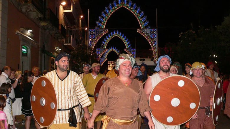 إيطاليا كما لم تعهدها من قبل..حتى بالبطاقات التذكارية إيطاليا كما لم تعهدها من قبل..حتى بالبطاقات التذكارية