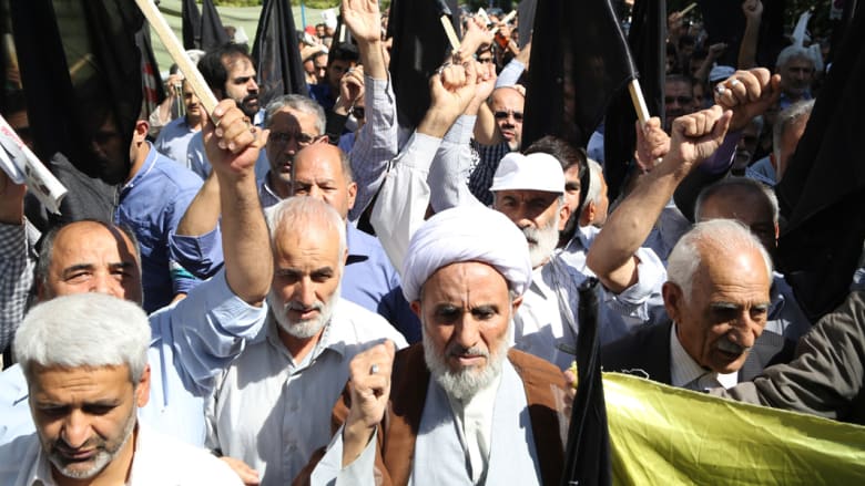 بالصور.. مظاهرات بإيران ضد السعودية بعد حادثة التدافع في منى بالصور.. مظاهرات بإيران ضد السعودية بعد حادثة التدافع في منى