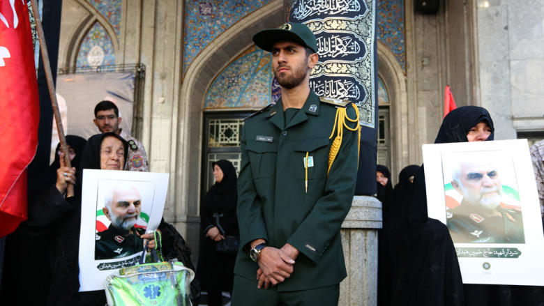 بالصور.. تشييع حسين حمداني الجنرال بالحرس الثوري الإيراني المقتول على أيدي داعش بسوريا بالصور.. تشييع حسين حمداني الجنرال بالحرس الثوري الإيراني المقتول على أيدي داعش بسوريا