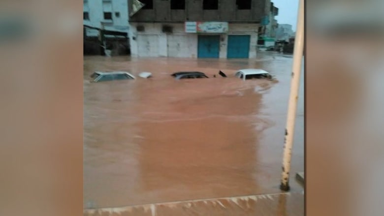 شاهد: بعد الإعصار تشابالا.. إعصار آخر يتجه إلى اليمن خلال ساعات