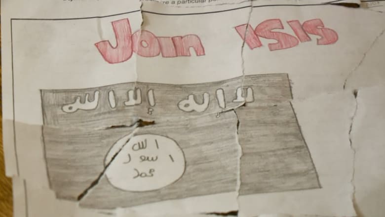 شاهد: طلاب بمدرسة أمريكية يتلقون واجباً منزلياً يطلب منهم الدعاية لداعش