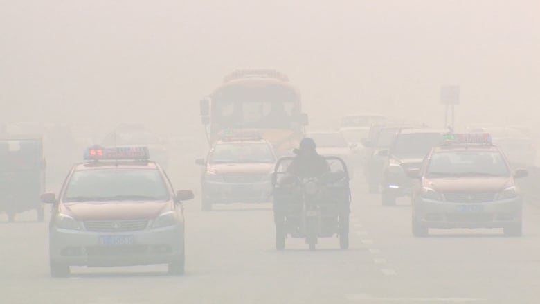 بالفيديو.. مدينة باودينغ الأكثر تلوثا في الصين