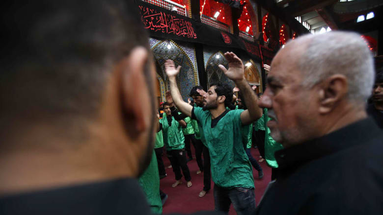 بالصور.. أربعينية الإمام الحسين.. وبغداد تعلن: أكثر من 26 مليون زائر لكربلاء بالصور.. أربعينية الإمام الحسين.. وبغداد تعلن: أكثر من 26 مليون زائر لكربلاء