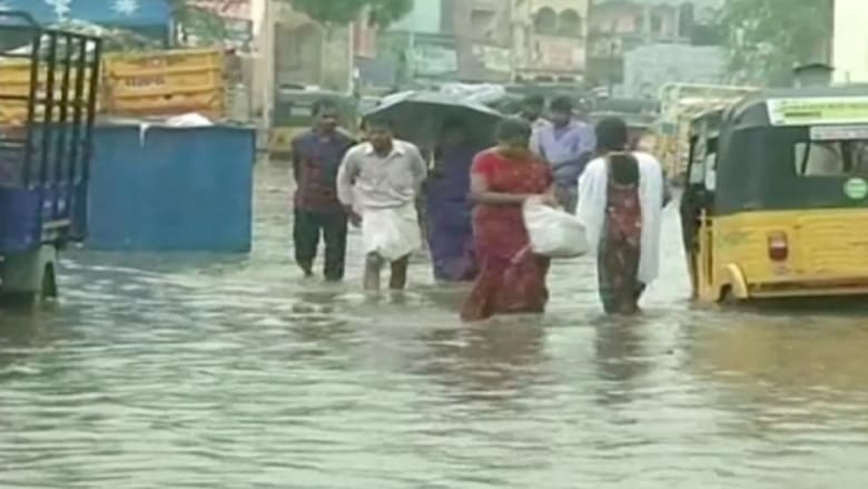 بالفيديو.. مئات القتلى في أكبر فيضانات تجتاح الهند منذ 100 عام
