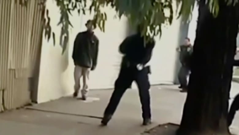 بالفيديو.. احتجاجات ضد شرطة سان فرانسيسكو بعد مقتل مسلح حاول مهاجمة شرطي