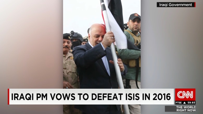 بالفيديو: حيدر العبادي يرفع العلم في الرمادي ماحيا "عار الانسحاب".. ويعد بانتصارات أكبر على داعش