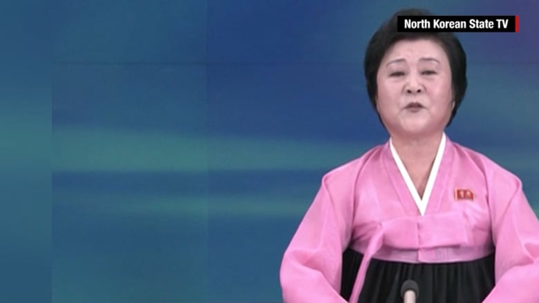 تعرف على “السيدة المبجّلة” في بلادها.. مذيعة أخبار كوريا الشمالية منذ عام 1971