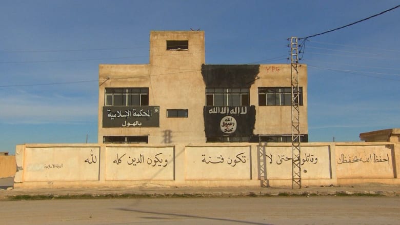 حصرياً على CNN من داخل بلدة الهول السورية "المحررة": بقاء مواطن واحد من أصل ثلاثة آلاف