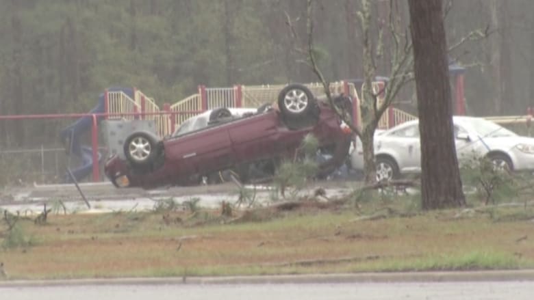 بالفيديو: إعصار يخلف أضرارا جسيمة في ولاية جورجيا الأمريكية