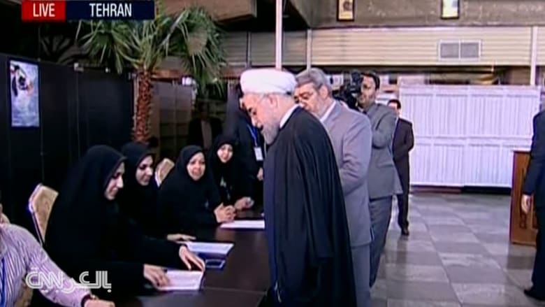 هل تسطّر انتخابات إيران تاريخاً جديداً مع التقدم الكبير للمعتدلين والإصلاحيين في النتائج الأولية؟