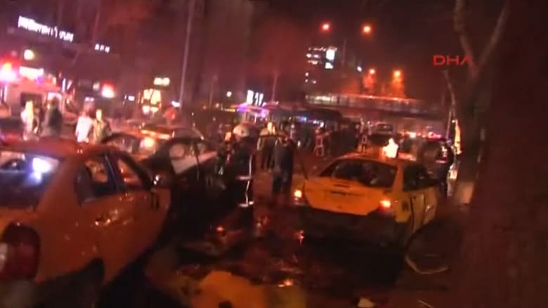 بالفيديو: من مكان التفجير الإرهابي… مهاجمو أنقرة مازالوا مجهولي الهوية