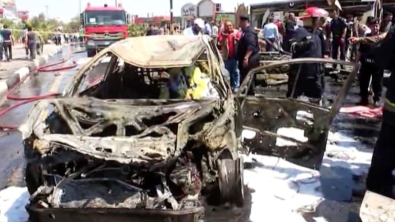 بالفيديو: مصرع 5 أشخاص وإصابة 10 آخرين بتفجير سيارة مفخخة في البصرة