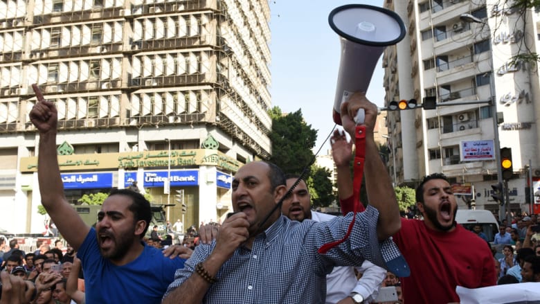 بالصور.. مظاهرات "الأرض هي العرض" في مصر بمشاركة الإخوان و6 أبريل بالصور.. مظاهرات "الأرض هي العرض" في مصر بمشاركة الإخوان و6 أبريل