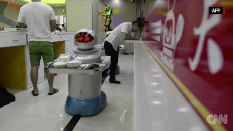 "الروبوتات" تغزو المطاعم في الصين..فما مصير الندل البشر؟