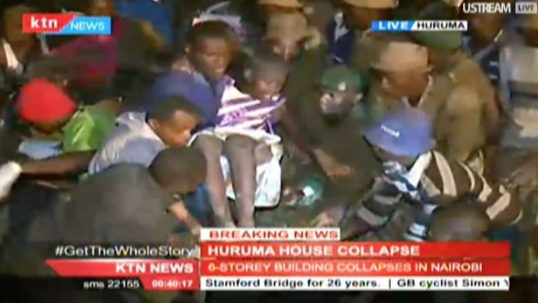 بالفيديو: مقتل 7 إثر انهيار مبنى في كينيا.. والشرطة لـCNN: ندعو أن نستطيع إنقاذ المزيد من الناس