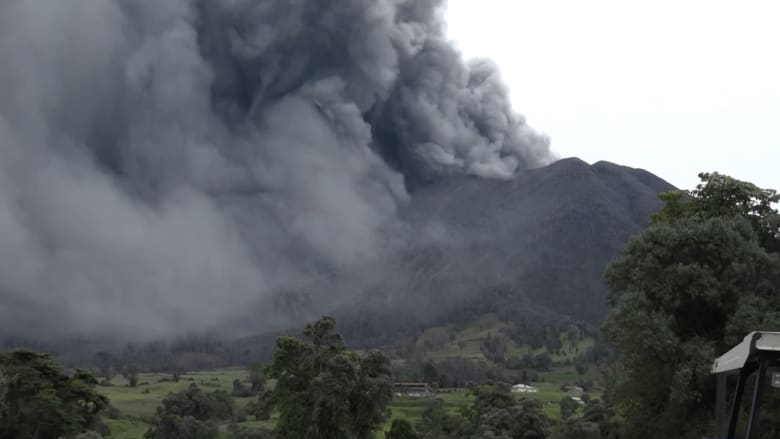 كوستاريكا: انفجاران في بركان.. وتحذير السكان من الغازات والرماد