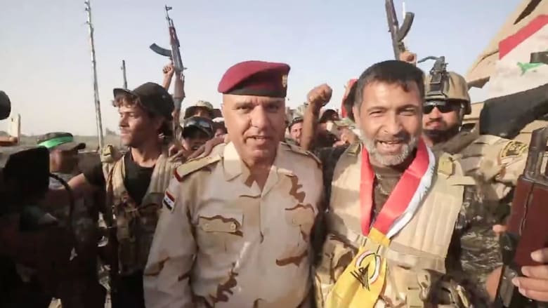 بالفيديو: وسط غبار المعارك.. جنود عراقيون يحتفلون في قرية الزغاريد قرب الفلوجة
