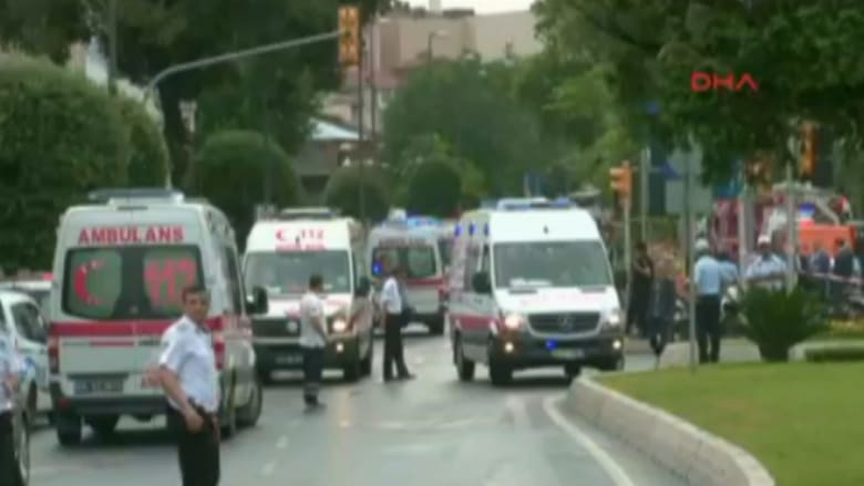 بالفيديو: شاهد أول لحظات بعد الانفجار في مدينة إسطنبول التركية