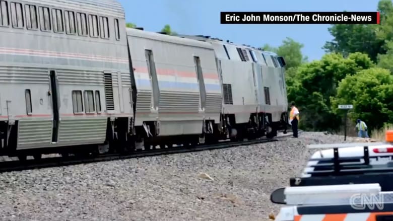 بالفيديو: قطار يصطدم بسيارة ويقتل 5 من عائلة واحدة في أمريكا