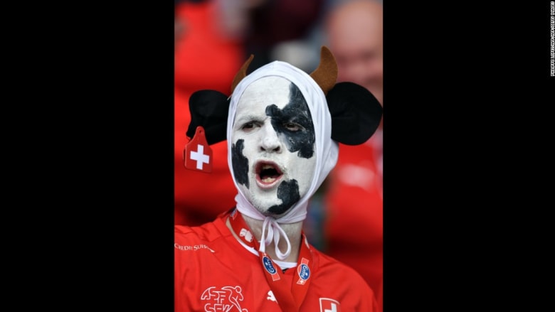 بالصور: حماس المشجعين من حول العالم بمدرجات يورو 2016 بالصور: حماس المشجعين من حول العالم بمدرجات يورو 2016