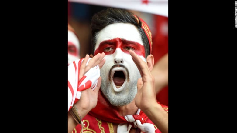 بالصور: حماس المشجعين من حول العالم بمدرجات يورو 2016 بالصور: حماس المشجعين من حول العالم بمدرجات يورو 2016
